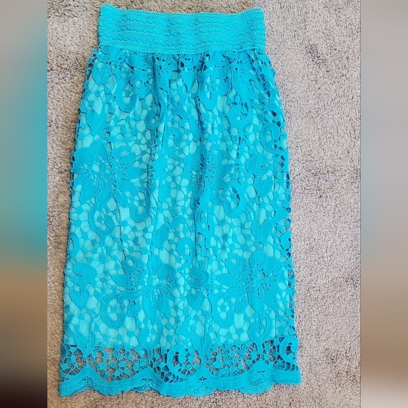 💚5/$25 NWT Turquoise Crochet Lace Overlay Midi Pencil Skirt Size Small | Medium - Picture 7 of 7